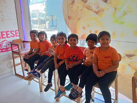 Montessori Fieldtrip to Dominos - 12