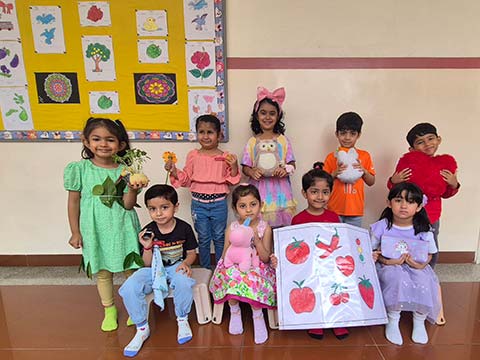 Montessori Show and Tell Colours - 10