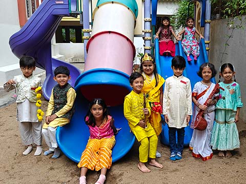 Festival Fiesta: Show and Tell - 11