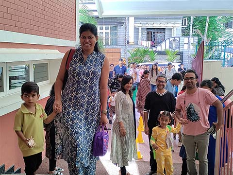 Montessori Beginners First Day - 10