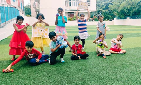 Montessori Show and Tell - Colours - 14