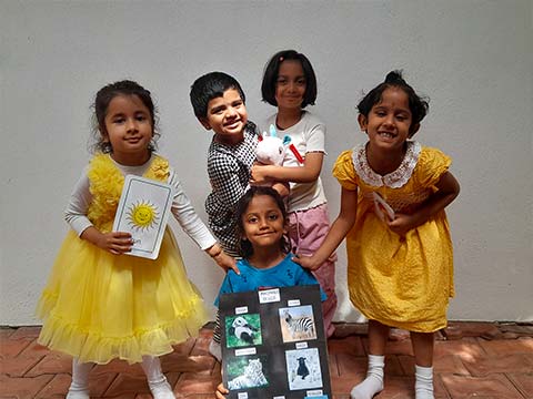 Montessori Show and Tell - Colours - 3
