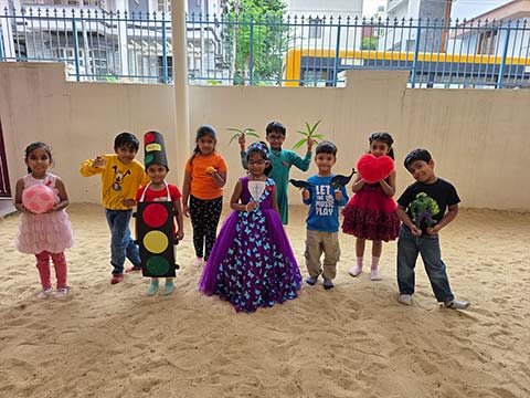 Montessori Show and Tell - Colours - 4