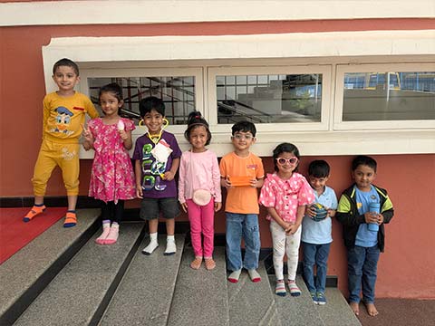 Montessori Show and Tell - Colours - 9